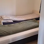4 Person In Tana